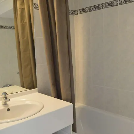 Cap D'agde, 2 Pieces, 4 Personnes - Fr-1-249-40 *